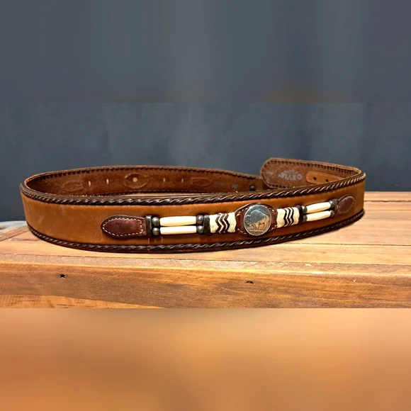 43" Beaded Leather Orvis Belt - Picture 1 of 10